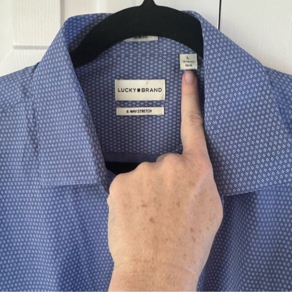 Lucky Brand Men's Blue Button-Down Shirt Size Large - Picture 2 of 8
